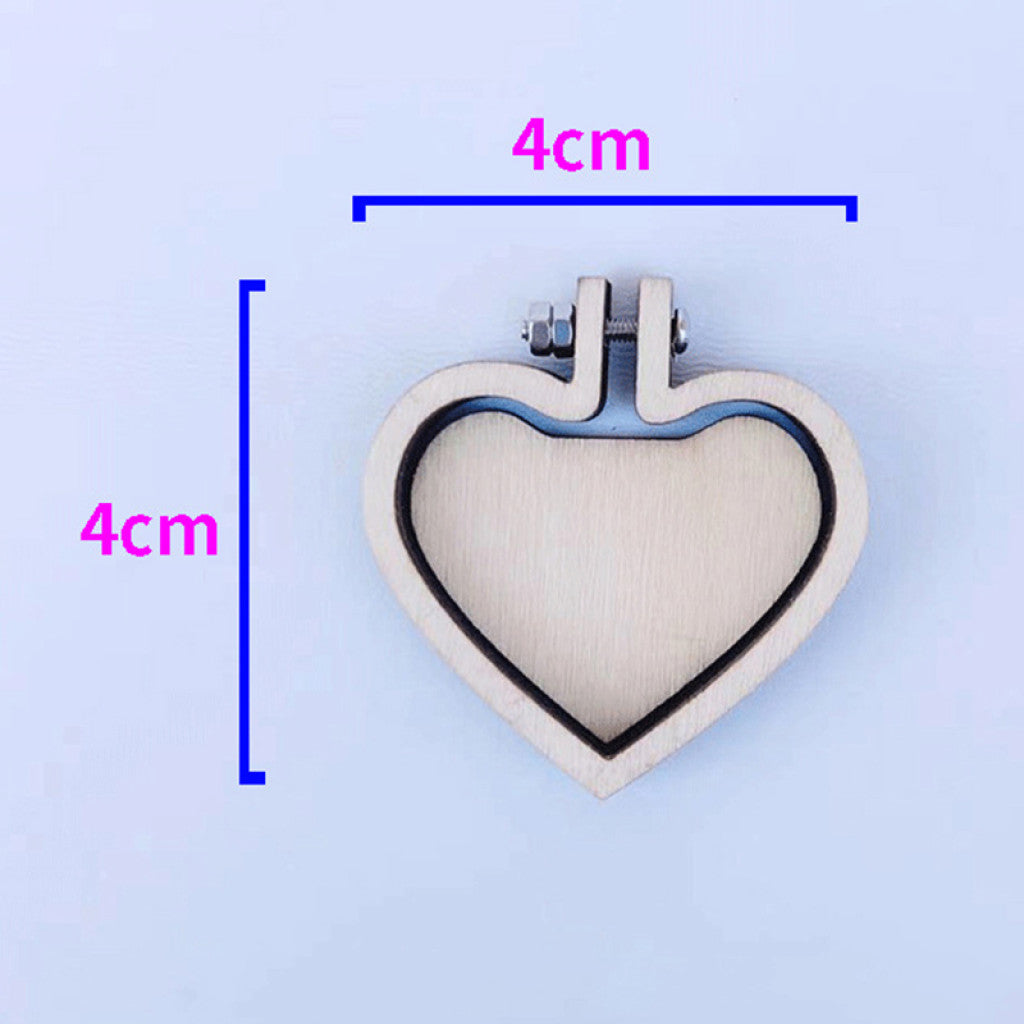 Mini Broderiramme i Tre, 4cm - Hjerte