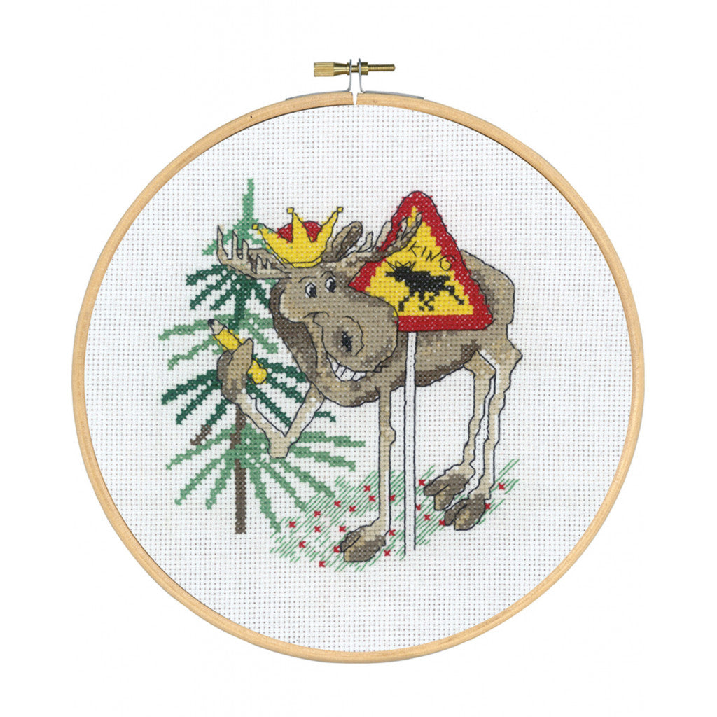 Korsstingsbroderi, Bilde i Ramme - Skogens Konge, Ø20cm