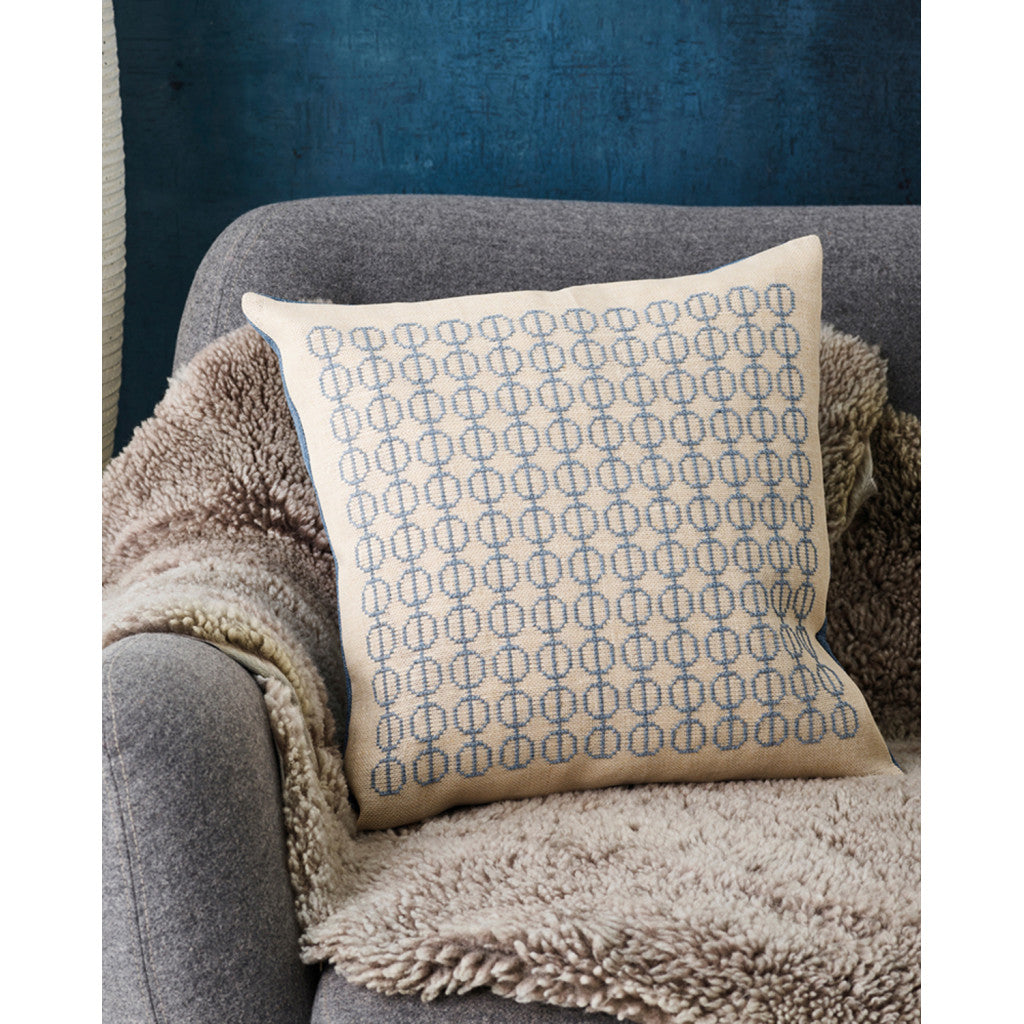 Korsstingsbroderi Pute - Cirkler 40x40cm