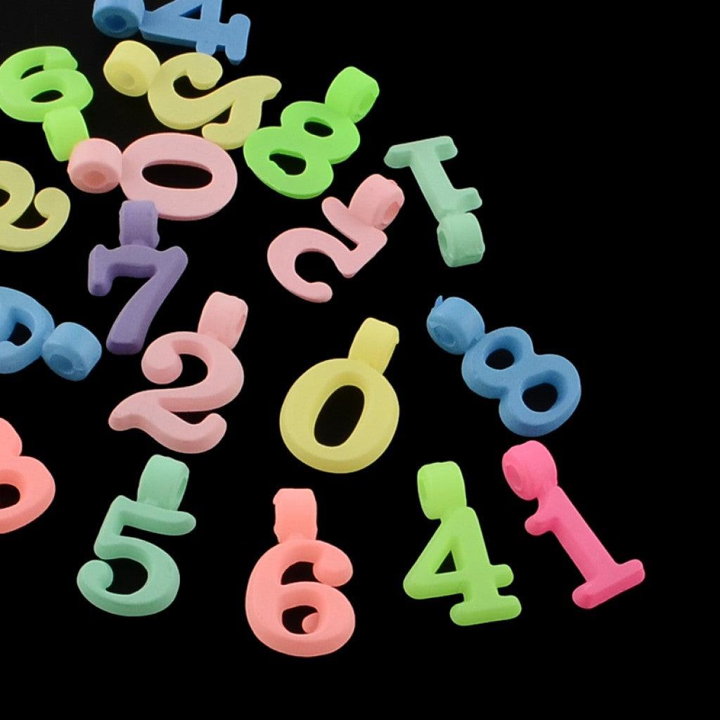 Akrylperler Tall-anheng, 17mm, 30g - Noen Fargemiks - HobbyHimmelen