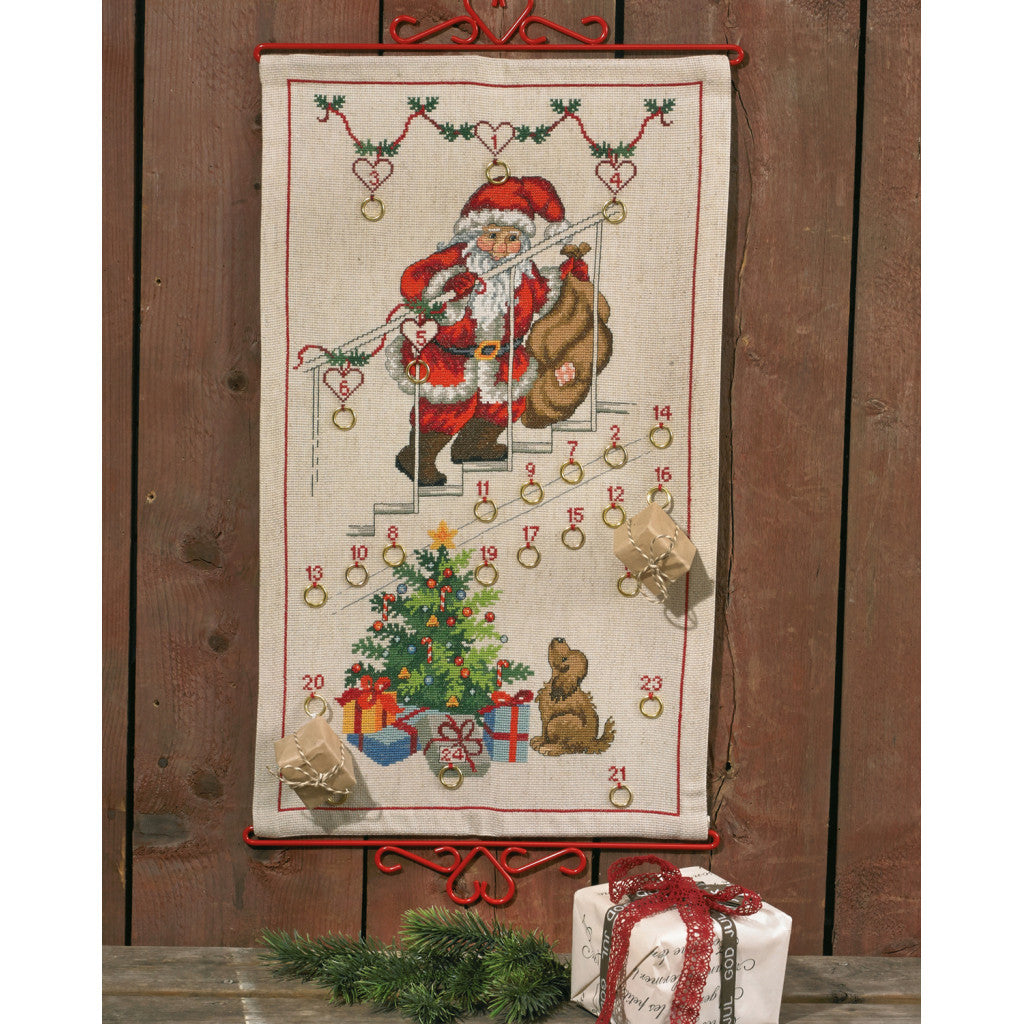 Permin Broderikit - Julenisse ved trappen 34x58 cm