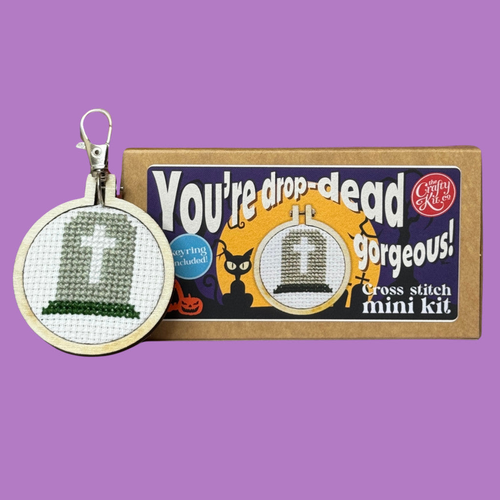 Mini korsstingsett i fyrstikkeske - You're drop-dead gorgeous!
