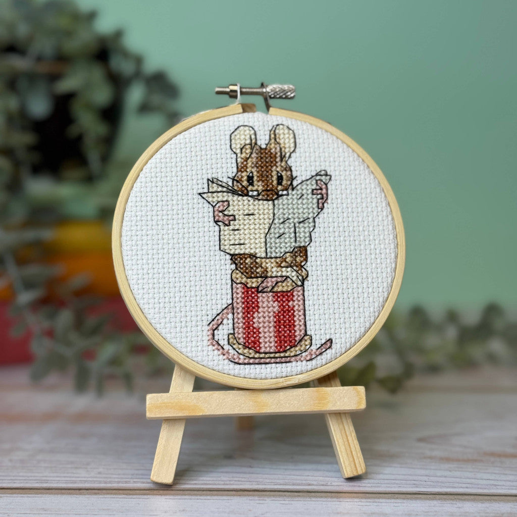 Mini korsstingsett - Beatrix Potter Tailor of Gloucester
