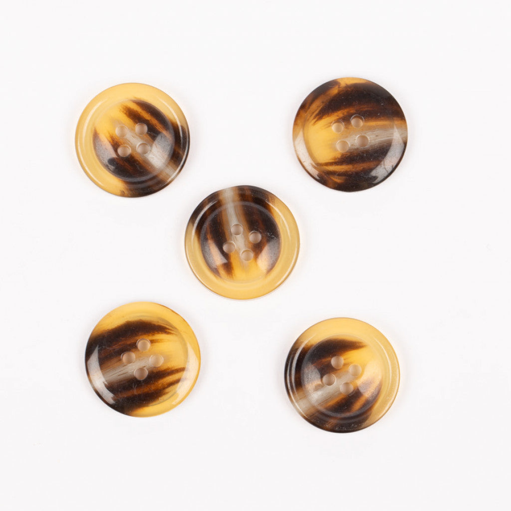 Knapp, 18mm  - Imitation Horn (caramel 709)