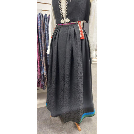 Materialpakke til Ulldamaskforkle Vestagderbunad - S-XL