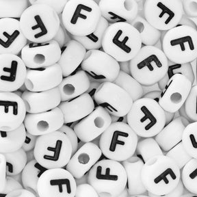 Bokstavperler 50stk. F - HobbyHimmelen