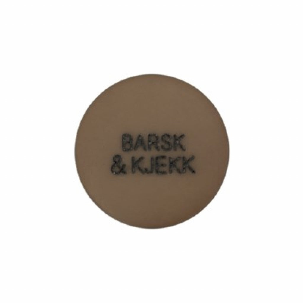 Knapp 15mm Brun - Barsk og kjekk