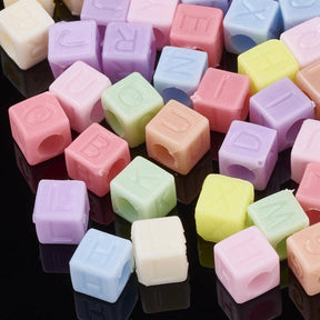 Bokstavperler Kube 6x6mm, 30g - Pastellmiks - HobbyHimmelen