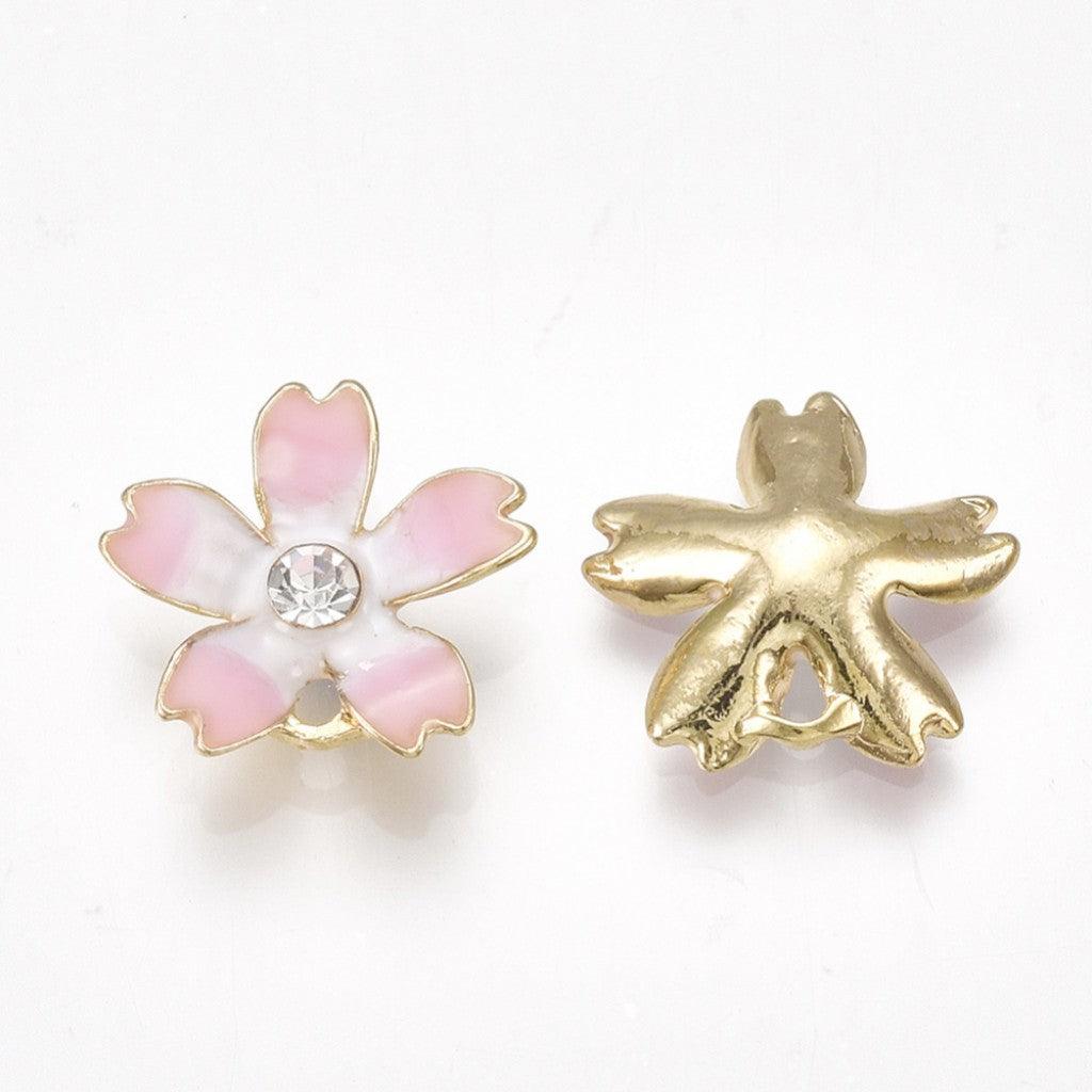 Charm Emalje Sakura med Krystallstein 15mm, 3stk - Rosa Light Gold - HobbyHimmelen